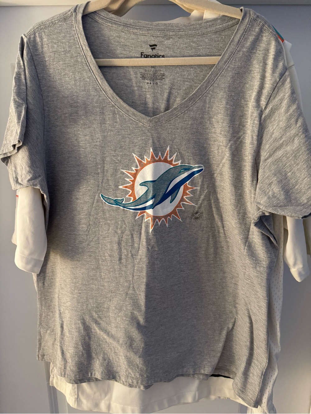 Fanatics Gray V-Neck Miami Dolphins Logo Tee